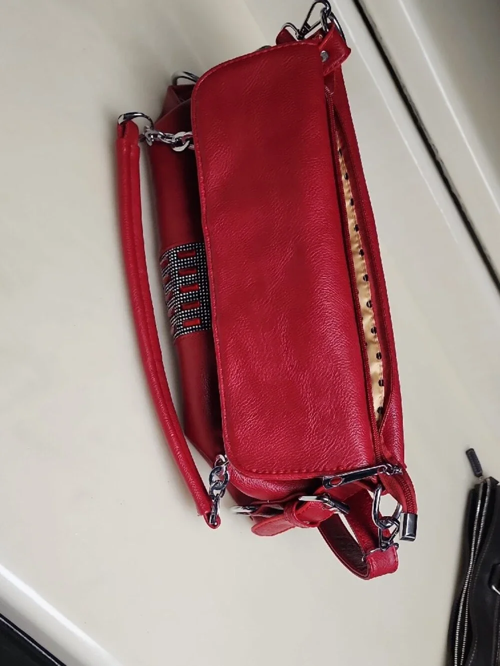 N/A sleek red